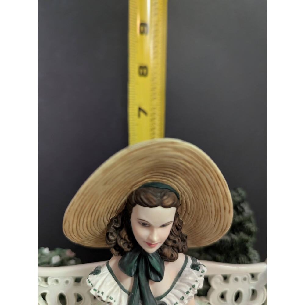 Vintage Gone With The Wind Scarlett Lady Musical Figurine Southern Belle - Picture 14 of 15